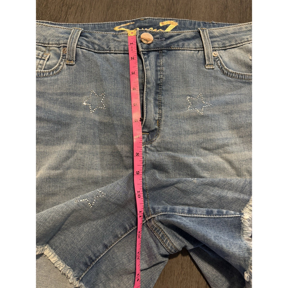 SEVEN7 WOMENS 5" FRAY HEM HIGH RISE DENIM STAR BLING WEEKEND SHORT SIZE 16 - Picture 8 of 9